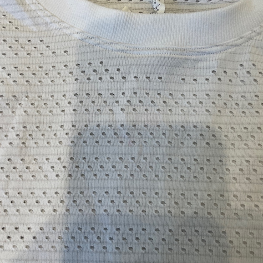 Women's Lululemon long sleeve white top size 6